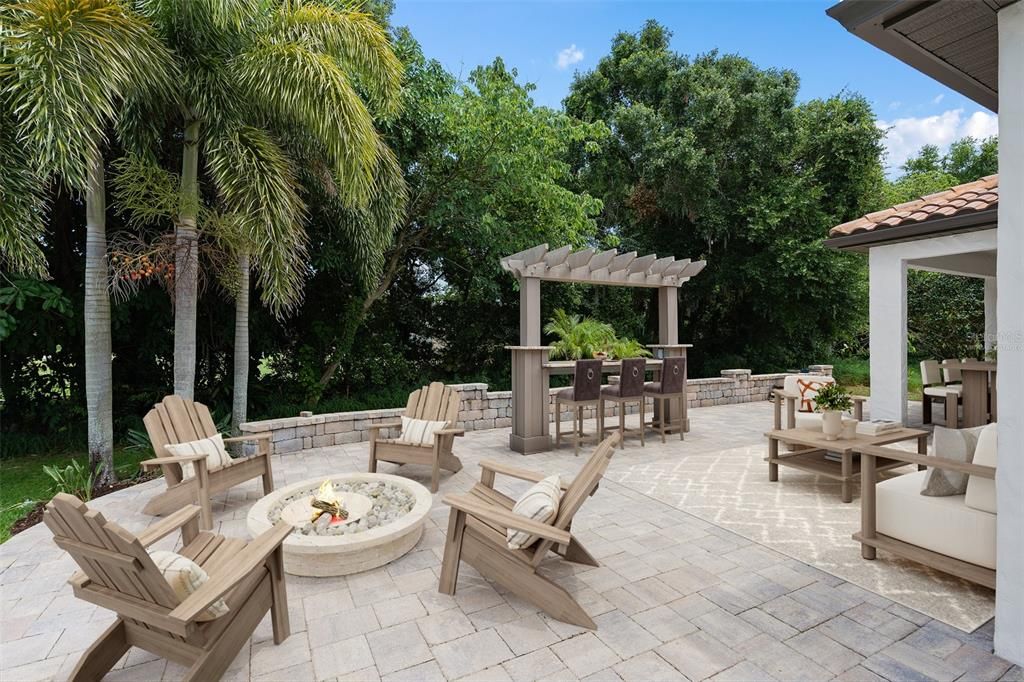 Exterior, Outdoor Kitchen