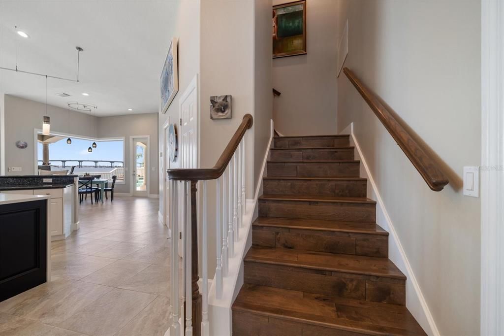 Dining room, Interior, Pendant Lights, Recessed Lighting