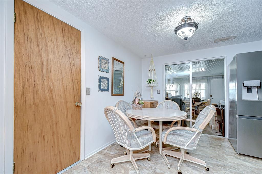 Dining room, Interior