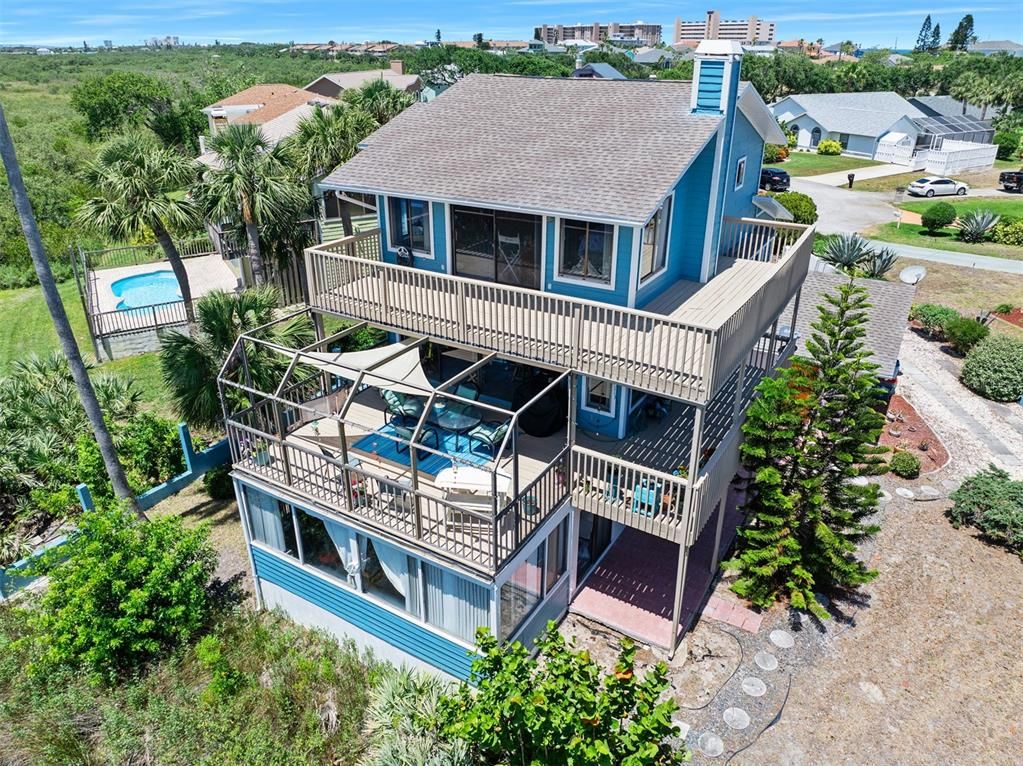 Exterior, Drone