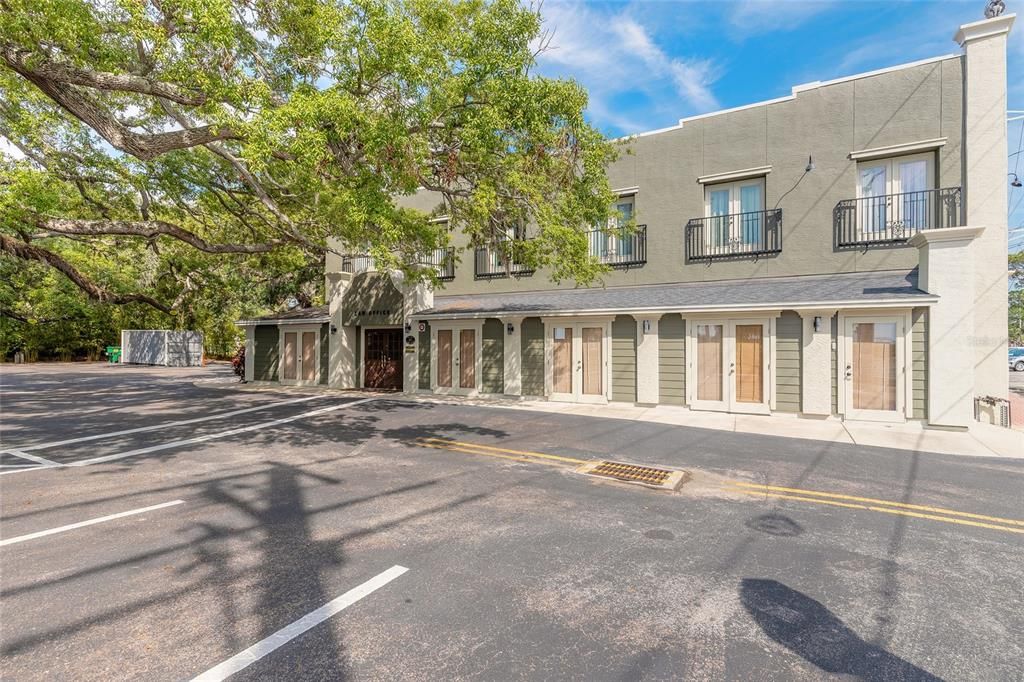 Exterior, Facade, French Provincial