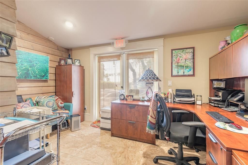 Home Office, Interior, Recessed Lighting, Wooden Walls