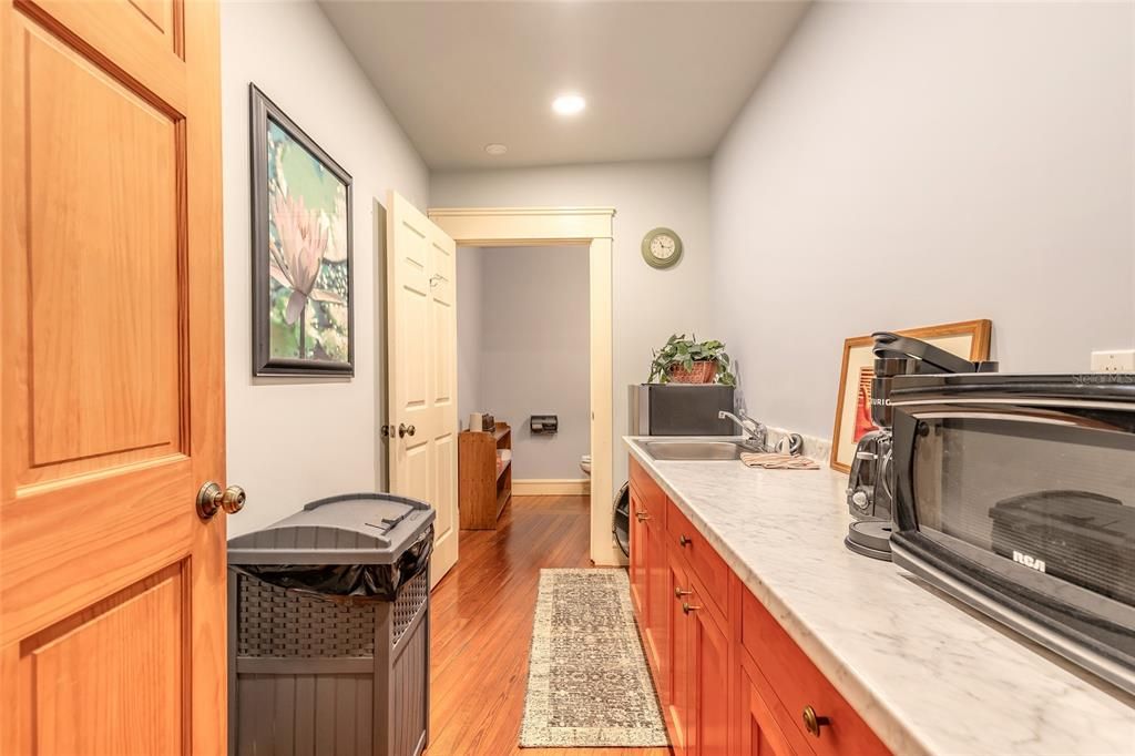 Interior, Kitchen, Recessed Lighting, Wood Texture Flooring
