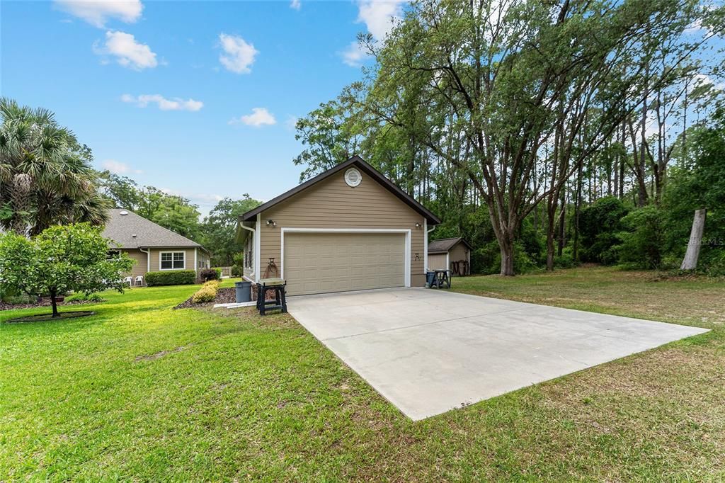 Backyard, Detached Garage, Exterior