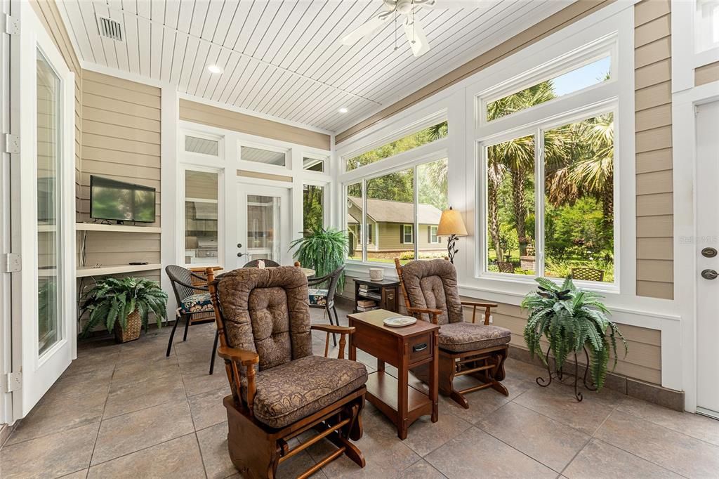 Dining room, Interior, Recessed Lighting, Sun Room