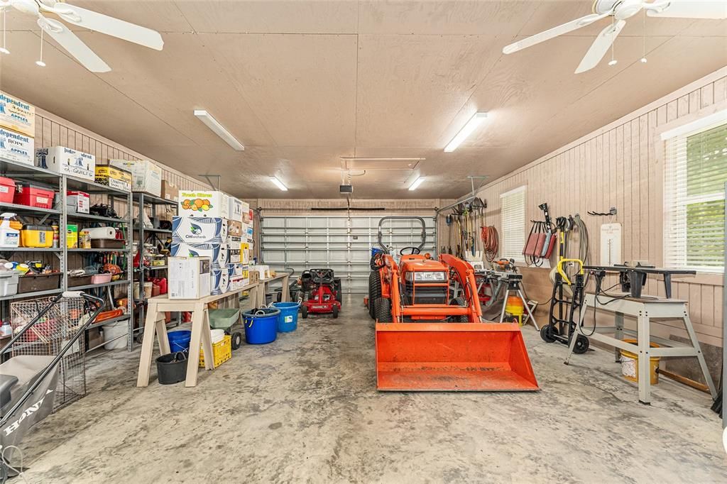 Garage, Interior