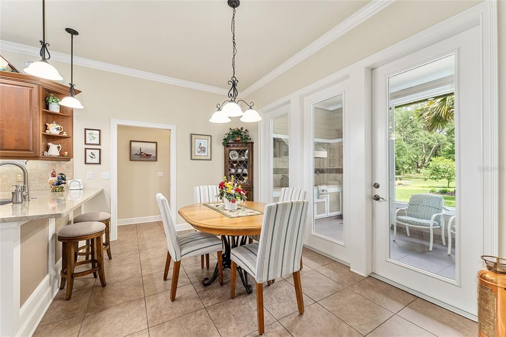 Dining room, Interior, Pendant Lights