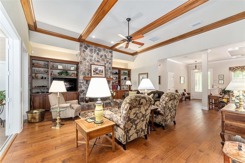 Interior, Living room, Pendant Lights, Recessed Lighting, Wooden Beams, Wood Texture Flooring