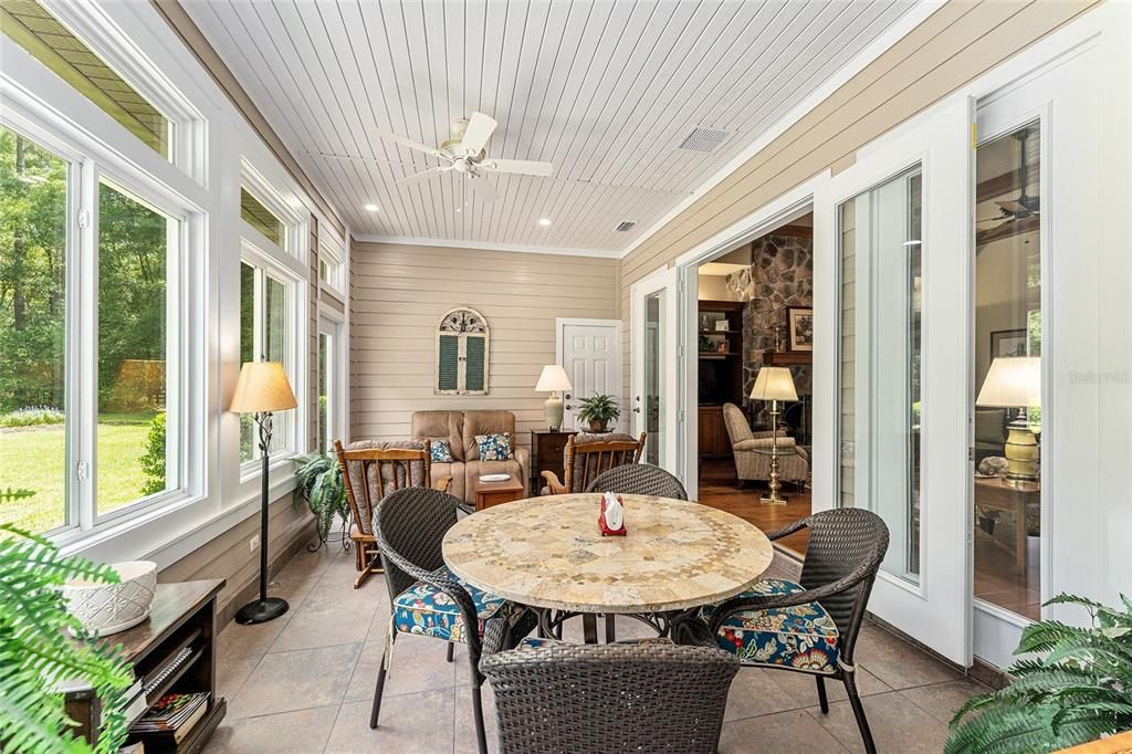 Dining room, Interior, Living room, Recessed Lighting