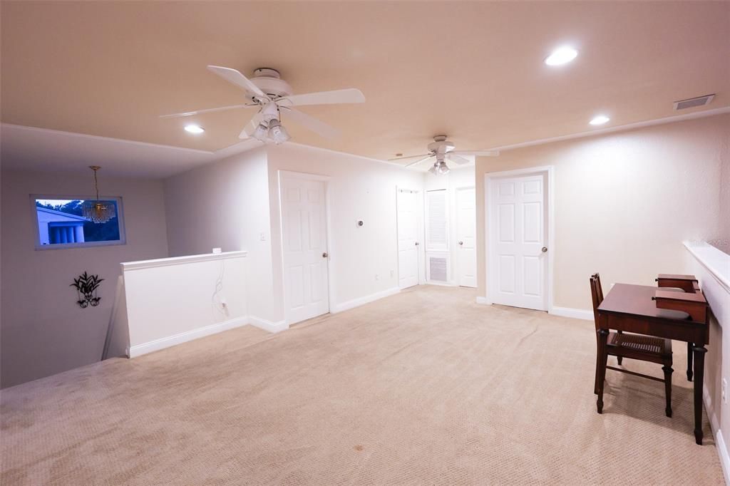 Dining room, Interior, Recessed Lighting