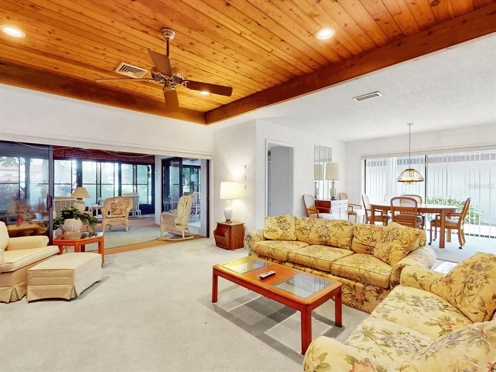 Dining room, Interior, Living room, Pendant Lights, Recessed Lighting, Wooden Beams, Wooden Ceilings