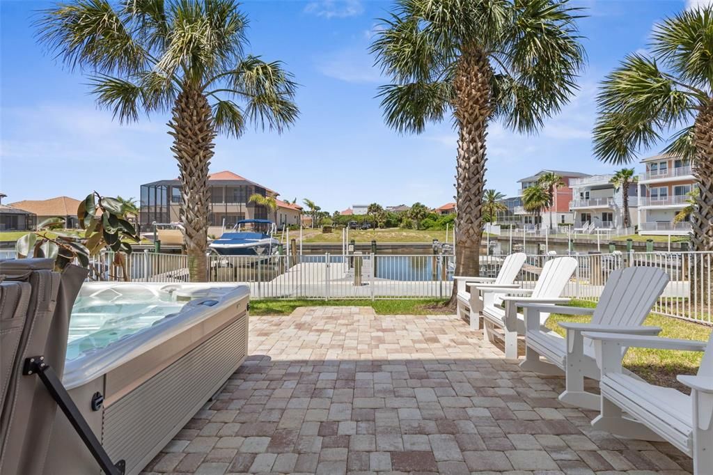 Exterior, Hot Tub, Water