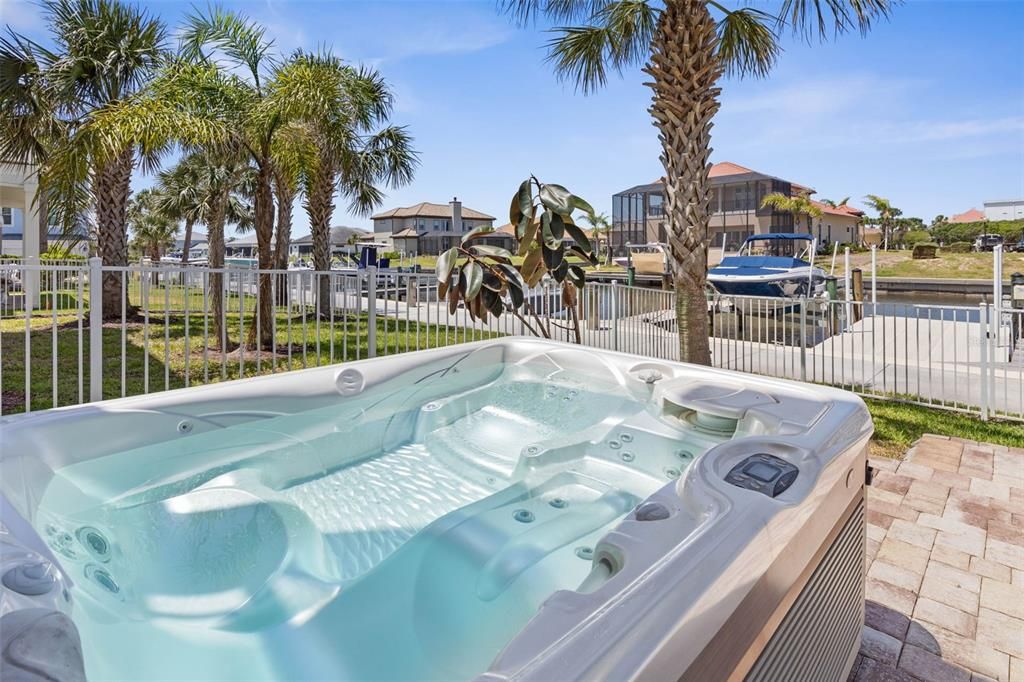 Exterior, Hot Tub