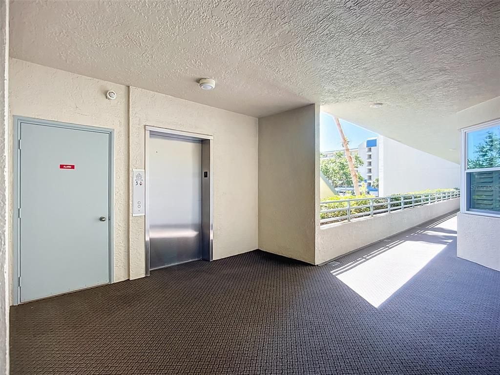 Elevator, Interior