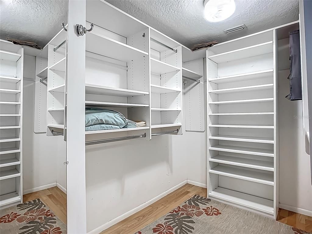 Interior, Walk-in Closets, Wood Texture Flooring