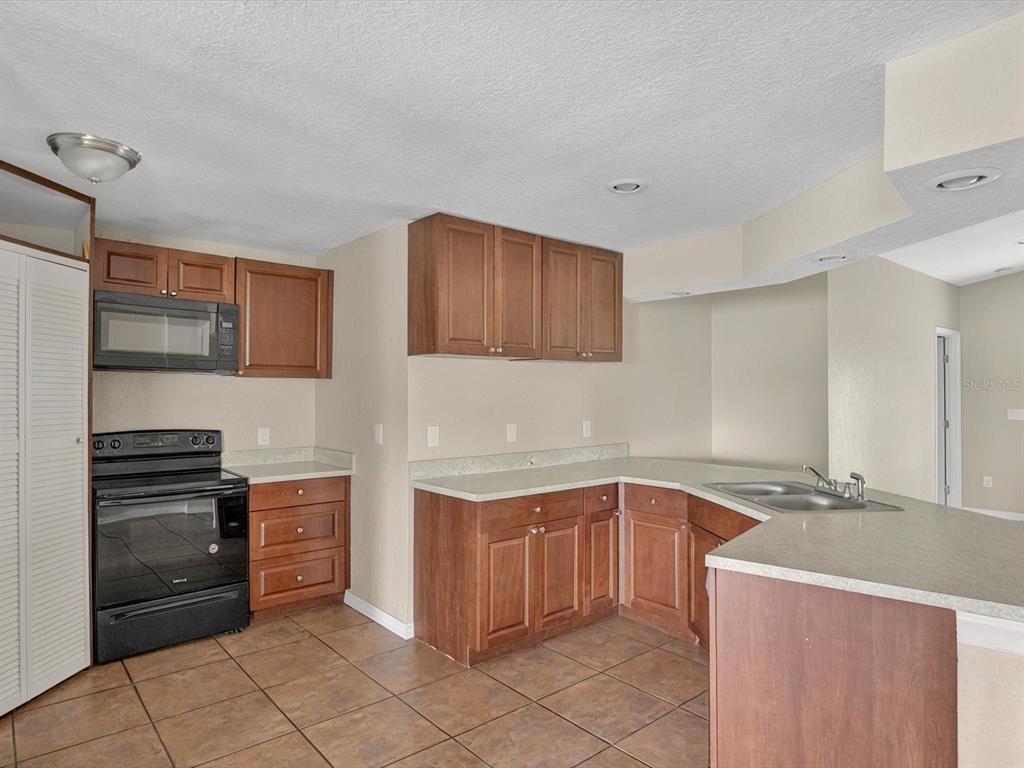 Interior, Kitchen, Recessed Lighting
