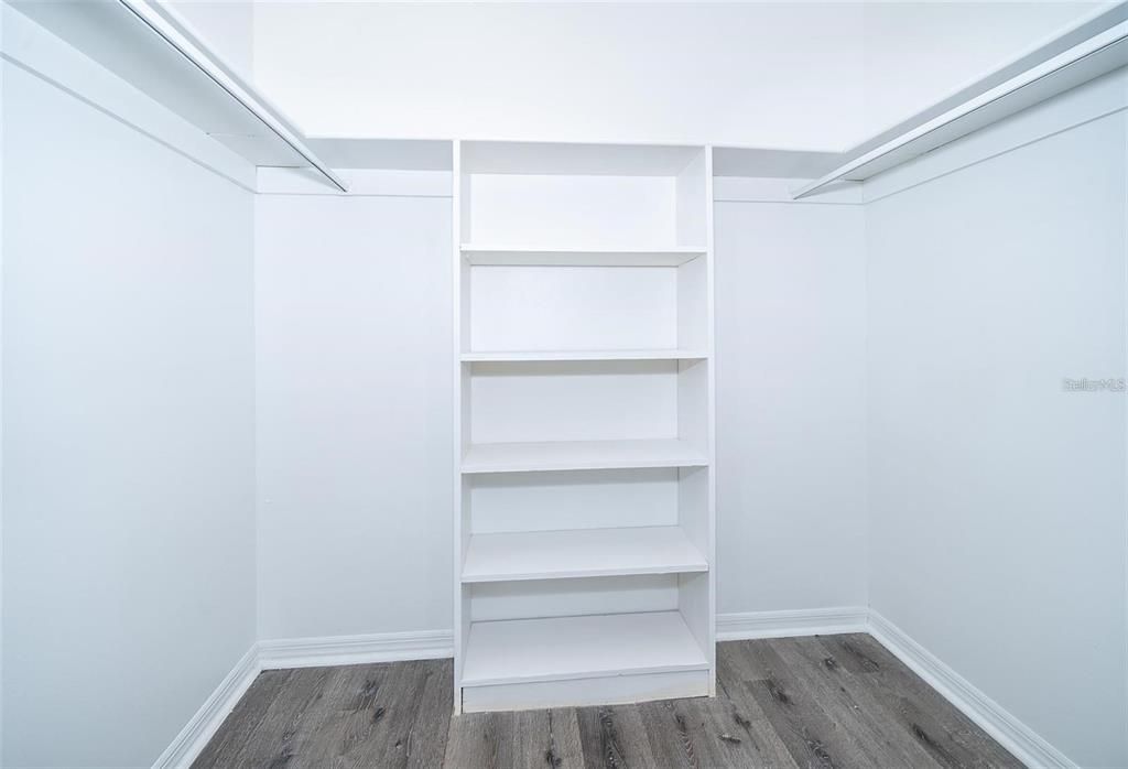 Interior, Walk-in Closets, Wood Texture Flooring