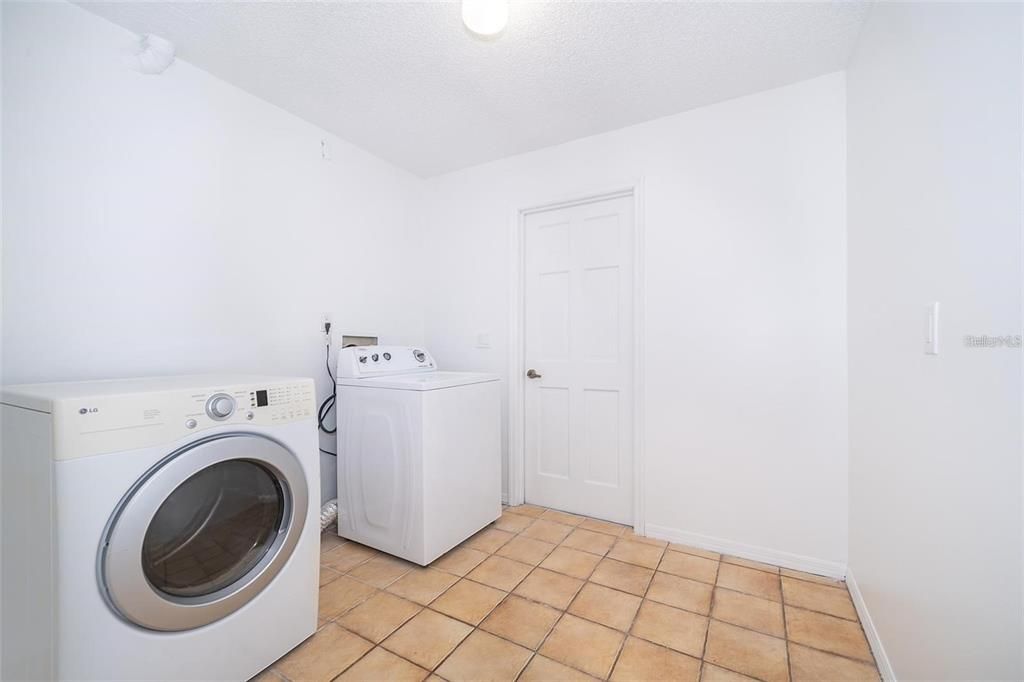 Interior, Recessed Lighting, Washer