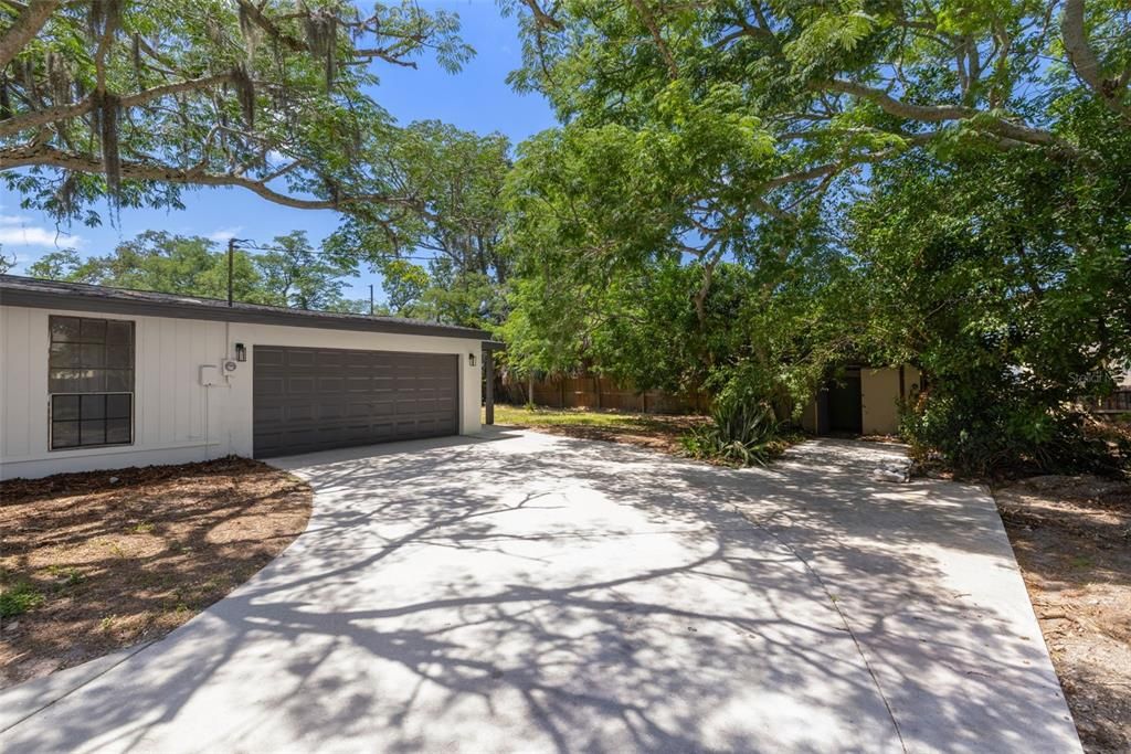 Detached Garage, Exterior