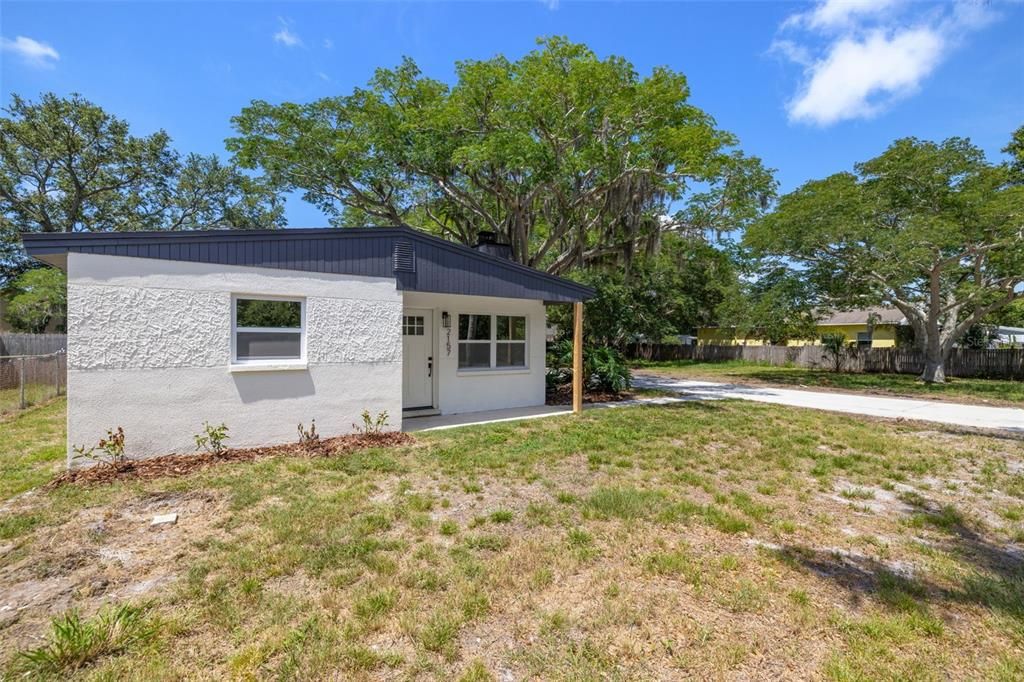 Backyard, Exterior