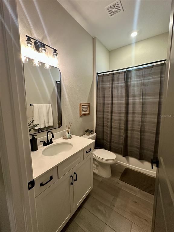 Bathroom, Interior, Recessed Lighting, Wood Texture Flooring
