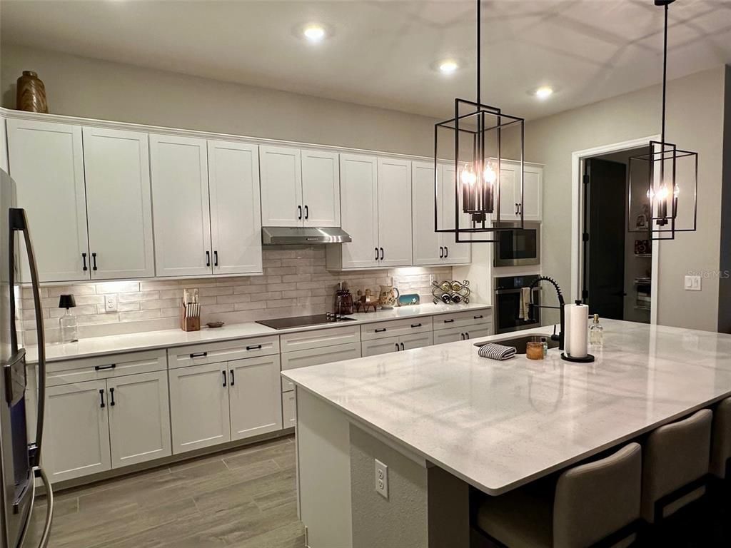 Interior, Kitchen, Pendant Lights, Recessed Lighting, Wood Texture Flooring