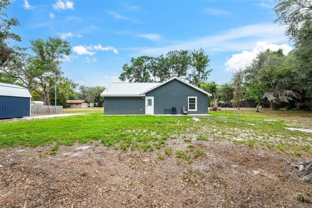 Backyard, Exterior