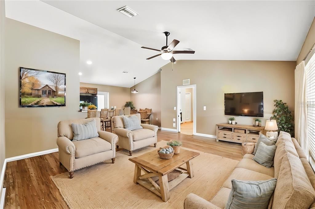 Dining room, Interior, Living room, Recessed Lighting, Wood Texture Flooring