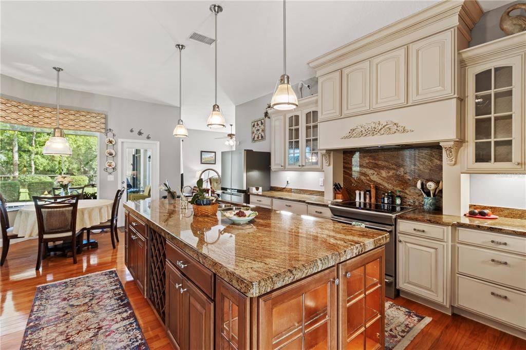 Dining room, Interior, Kitchen, Pendant Lights, Wood Texture Flooring