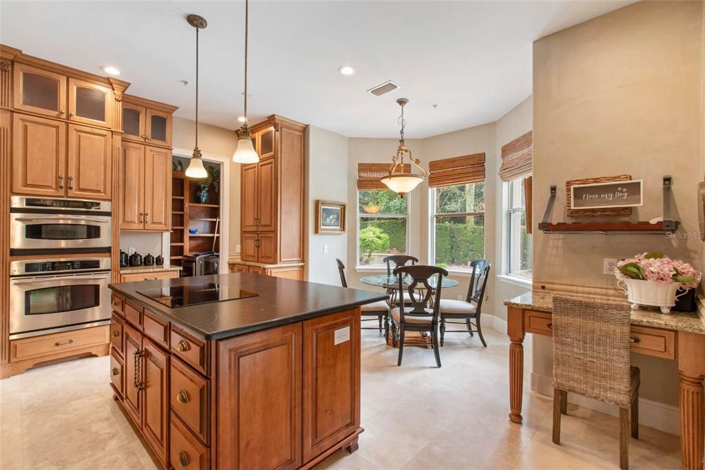 Dining room, Interior, Kitchen, Pendant Lights, Recessed Lighting, Stainless Steel Appliances