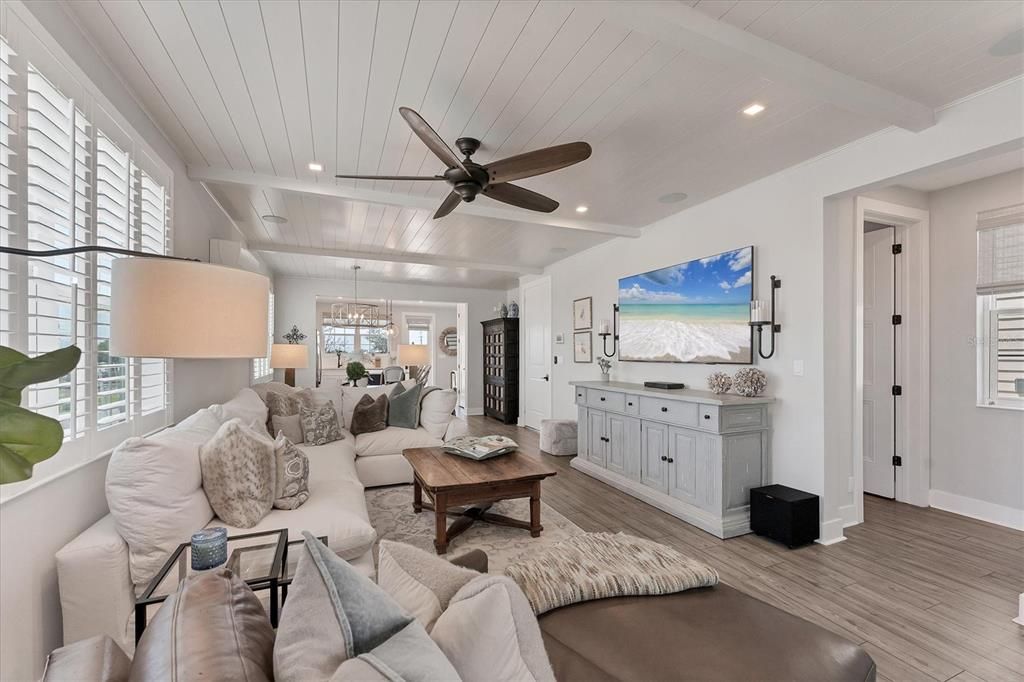 Chandelier, Interior, Living room, Recessed Lighting, Wood Texture Flooring