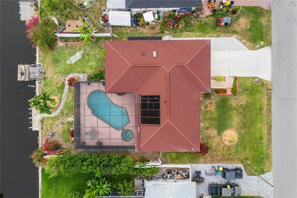 Exterior, Drone