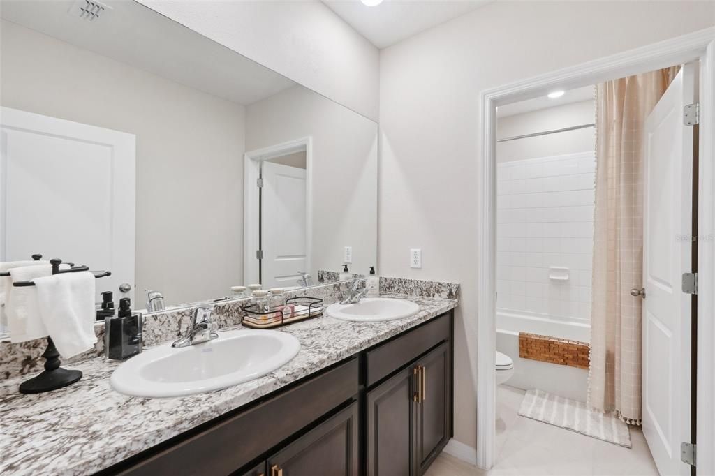 Bathroom, Dual Sink Vanities, Interior, Recessed Lighting