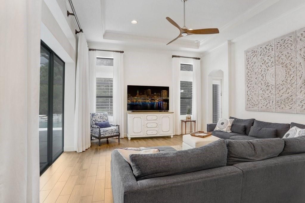 Interior, Living room, Recessed Lighting, Wood Texture Flooring