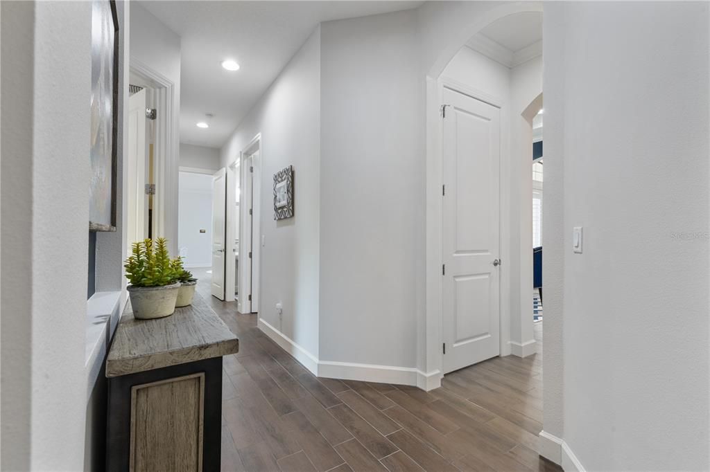Interior, Recessed Lighting, Wood Texture Flooring