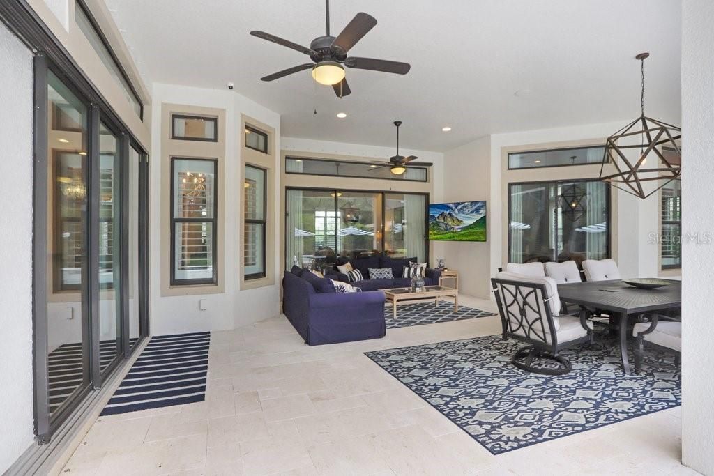 Dining room, Interior, Living room, Pendant Lights, Recessed Lighting