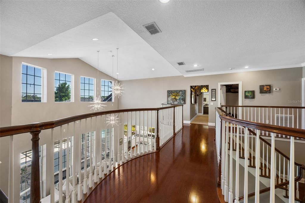 Interior, Pendant Lights, Recessed Lighting, Wood Texture Flooring