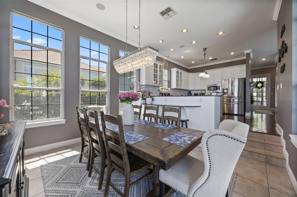 Chandelier, Dining room, Interior, Kitchen, Pendant Lights, Recessed Lighting, Stainless Steel Appliances