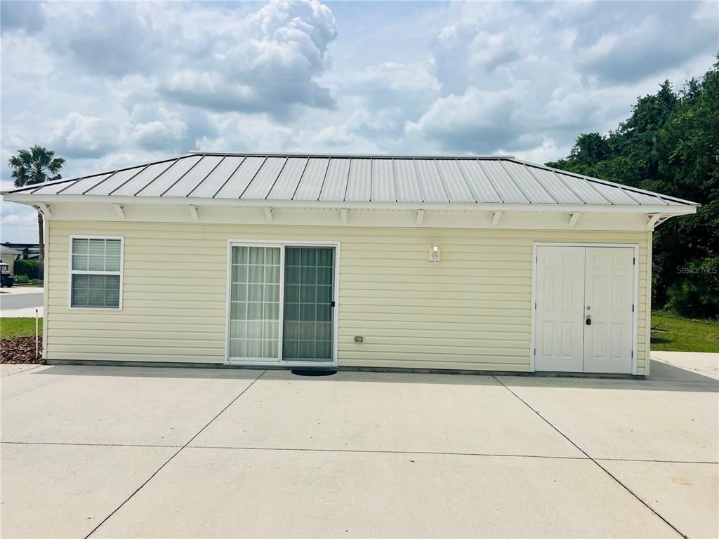 Detached Garage, Exterior