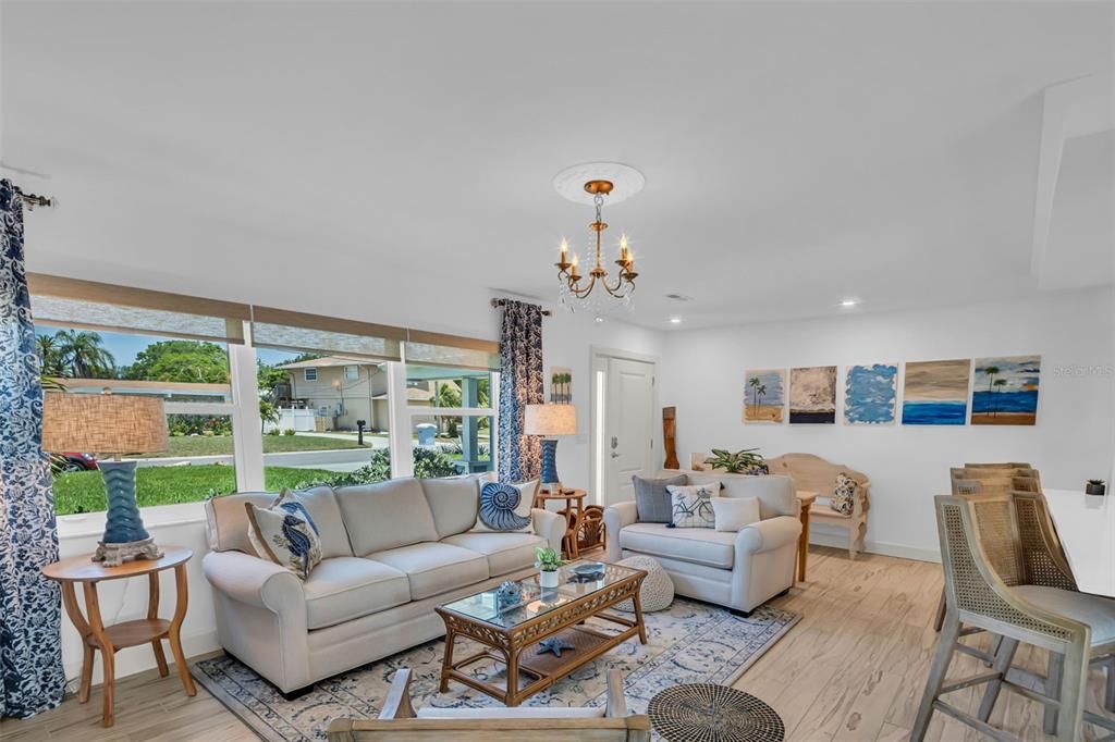Chandelier, Interior, Living room, Recessed Lighting, Wood Texture Flooring