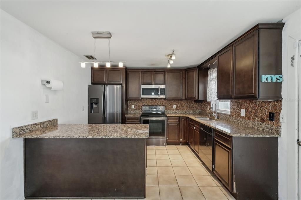 Interior, Kitchen, Pendant Lights, Stainless Steel Appliances