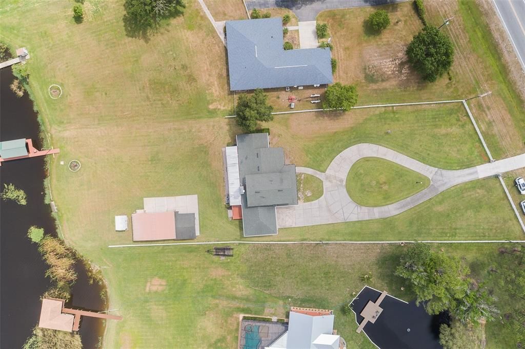 Exterior, Drone