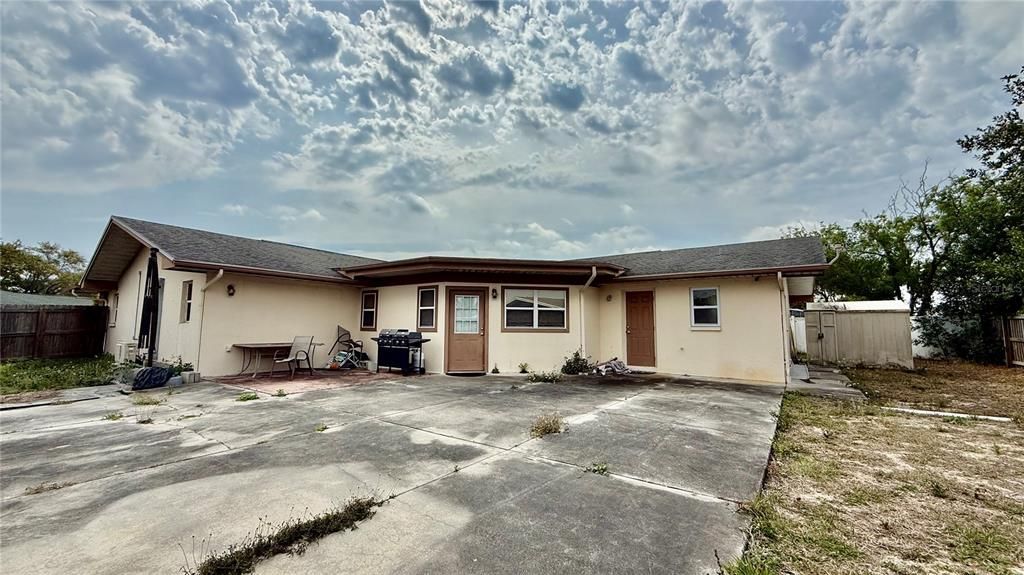 Backyard, Exterior
