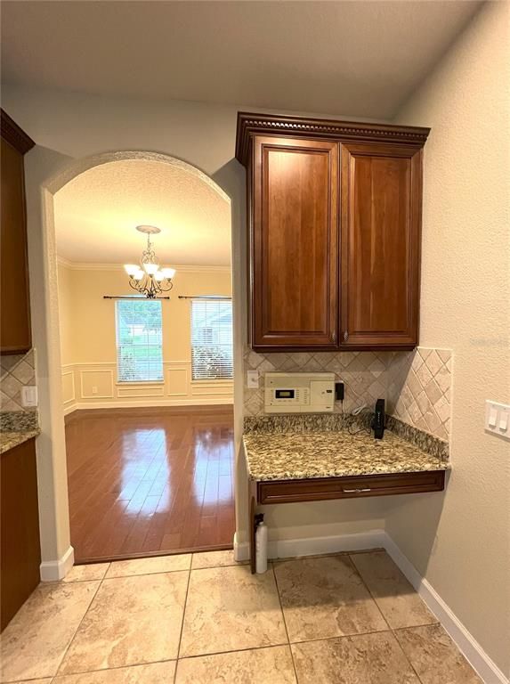 Chandelier, Interior, Wood Texture Flooring