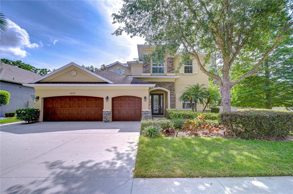 Attached, Exterior, Facade, Ranch