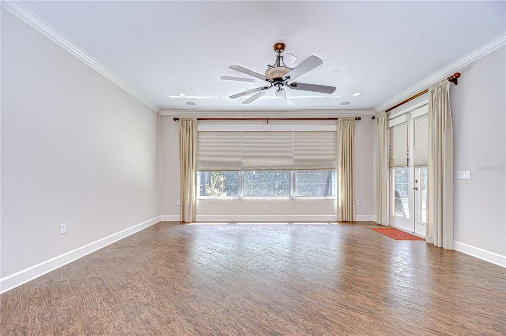 Empty room, Interior, Recessed Lighting, Wood Texture Flooring
