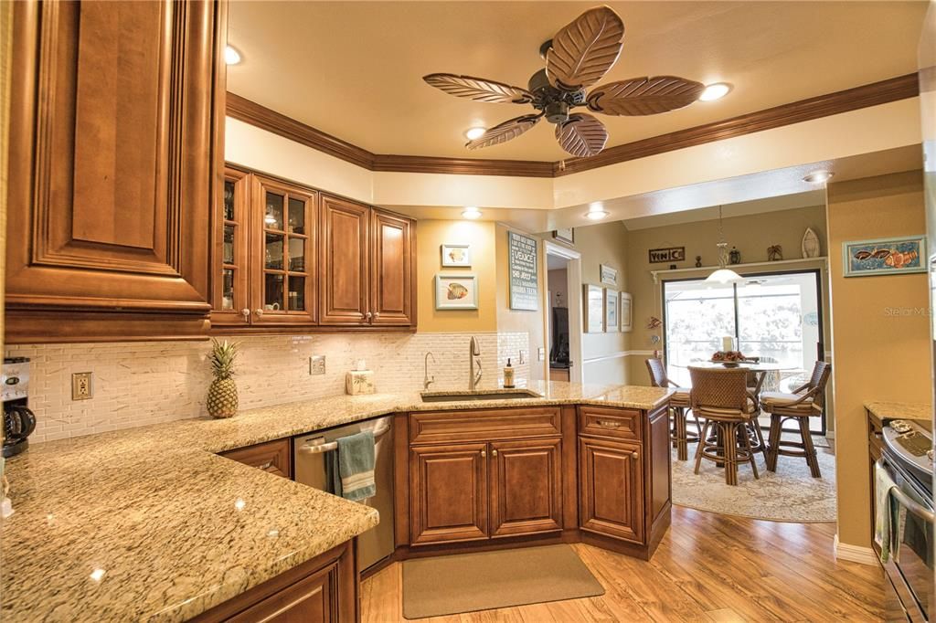 Dining room, Interior, Kitchen, Recessed Lighting, Wood Texture Flooring