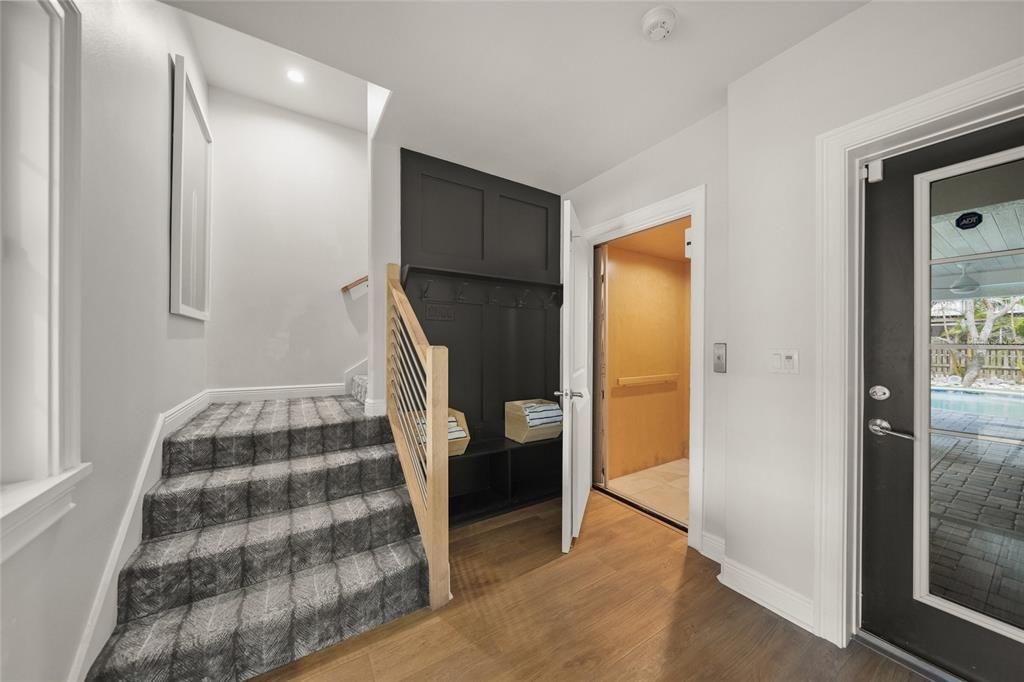 Interior, Recessed Lighting, Wood Texture Flooring