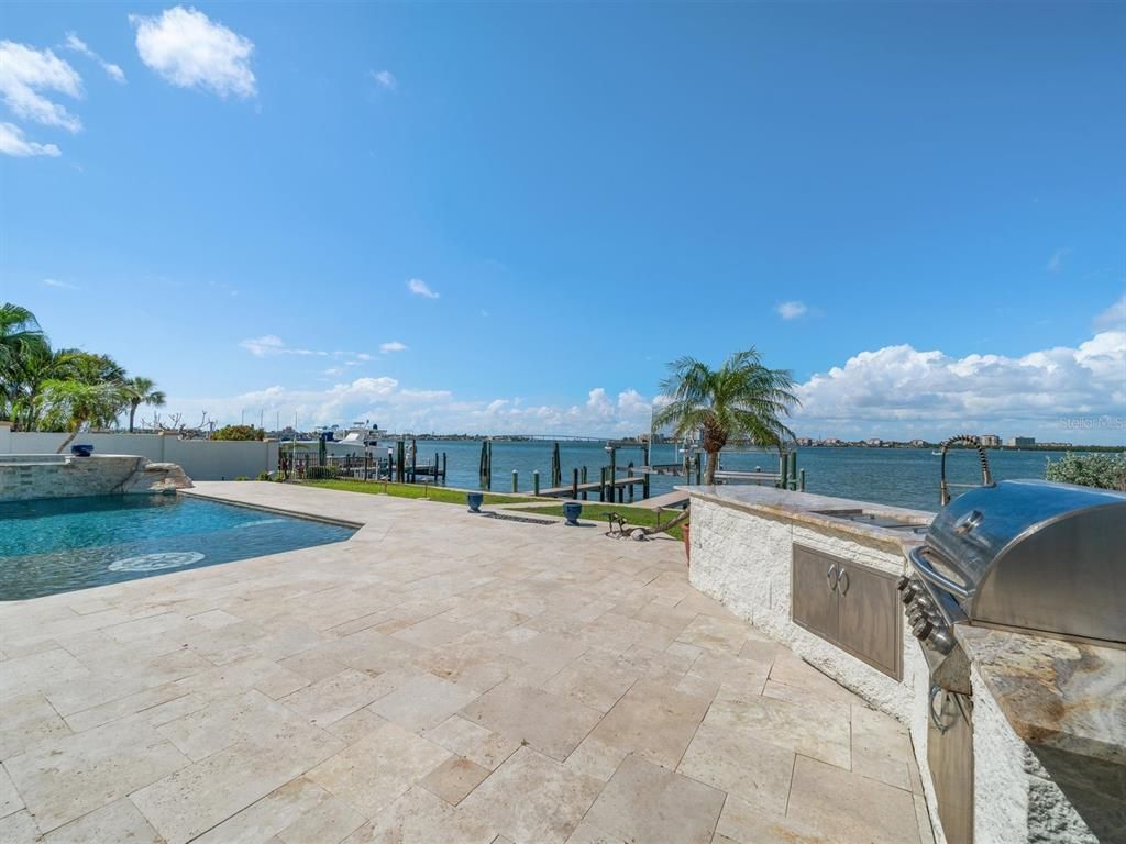 Exterior, Outdoor Kitchen, Pool, Water