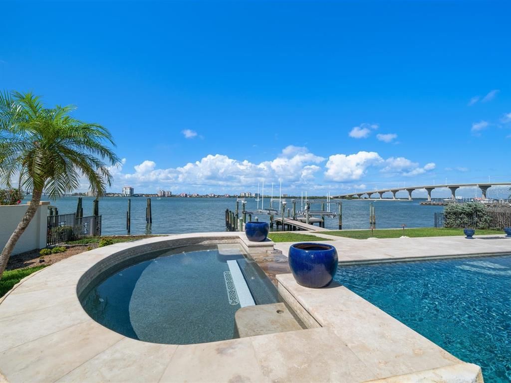 Exterior, Pool, Water